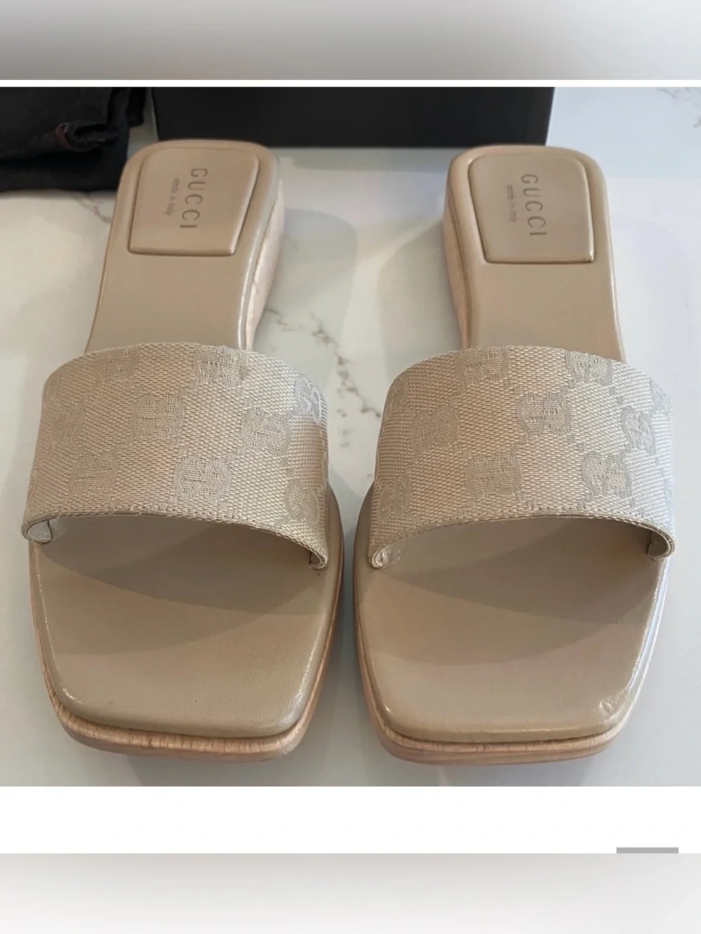 Gucci Beige Monogram Slide Sandals 9.5 - Picture 6 of 16